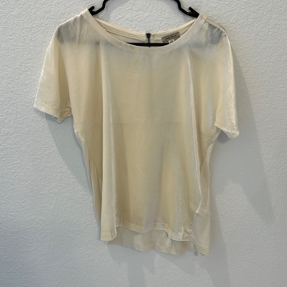 Lucky Brand Shimmer Top. Never worn, XS